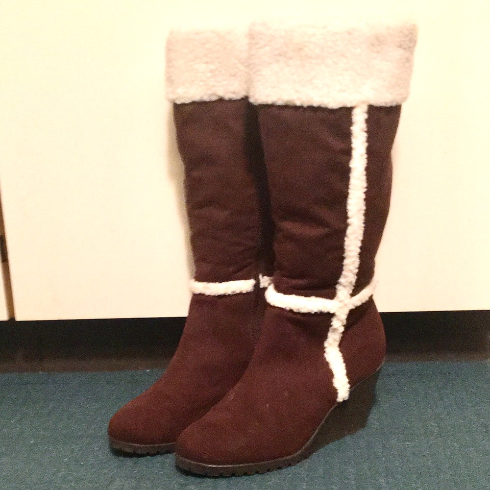 Old Navy Brown Suede Boots, Size 9 US